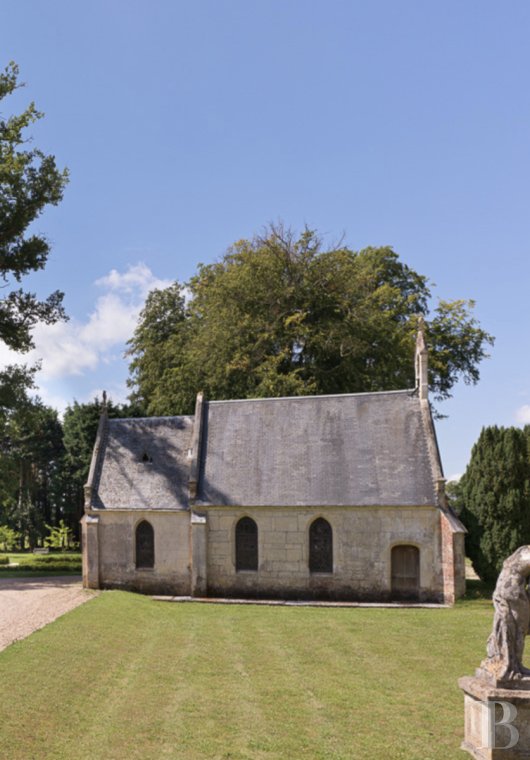 En Normandie, au sud-est de Fécamp, un domaine et ses multiples dépendances au milieu d’un immense parc - photo  n°37